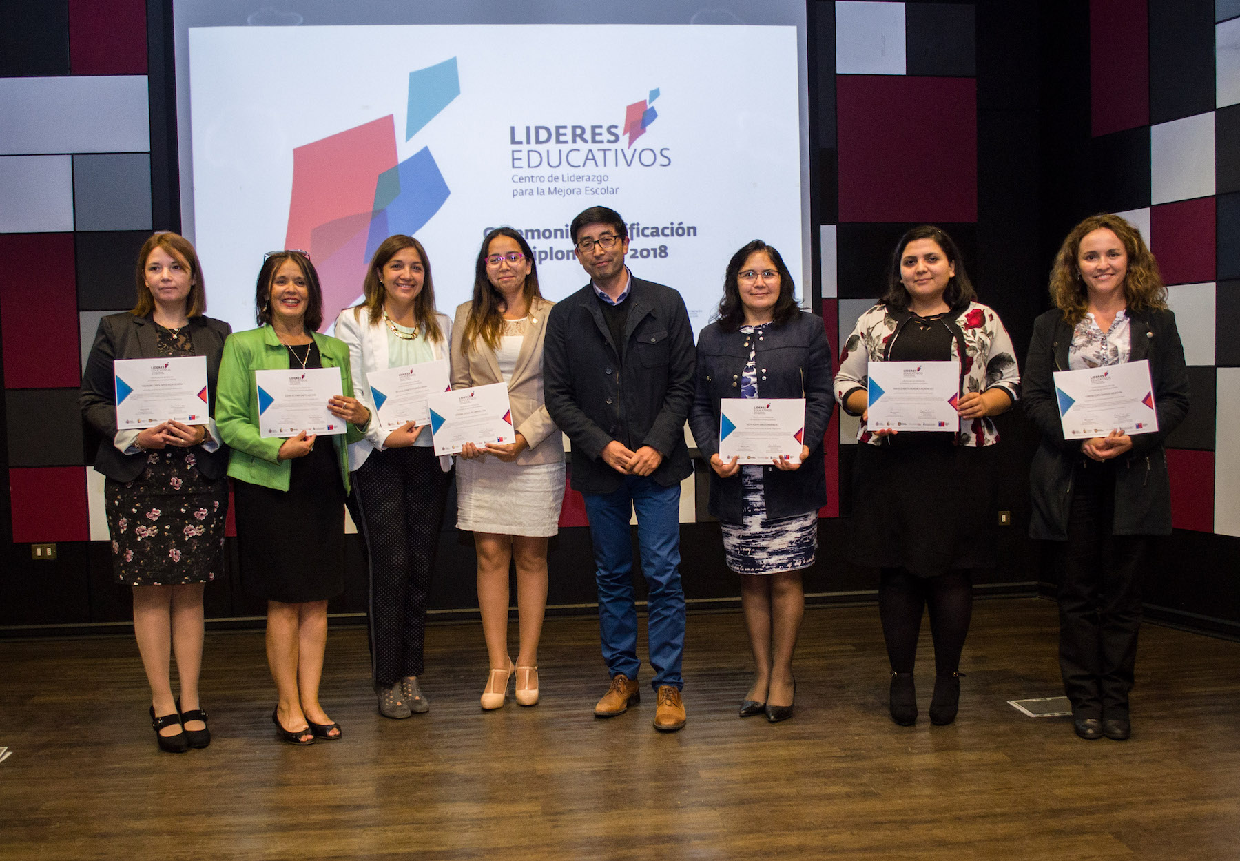 Certificación Centros escolares que indagan y aprenden juntos