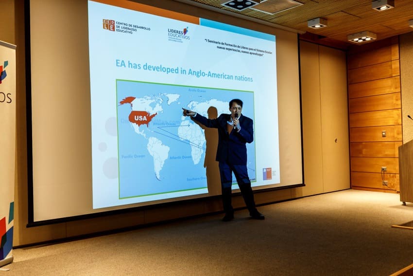 Izhar Oplatka: “Pensar qué tipo de modelo educativo queremos es, realmente, reflexionar sobre qué tipo de sociedad y país queremos”