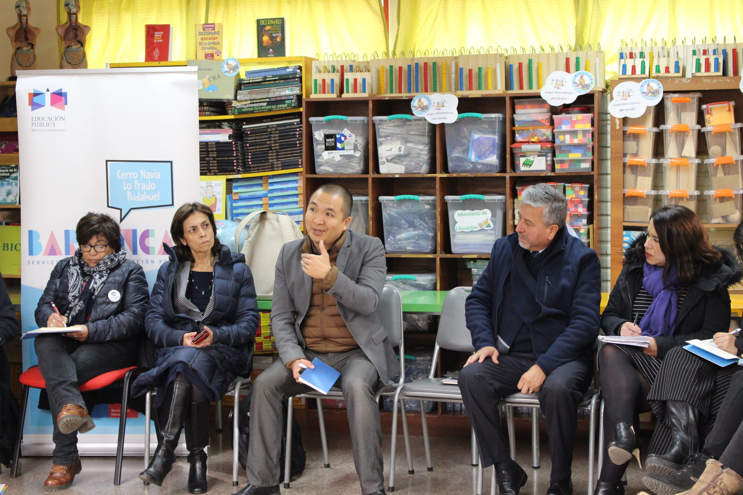 Santiago Rincón-Gallardo participa en conversatorio con líderes de escuelas y líderes del servicio local de Barrancas
