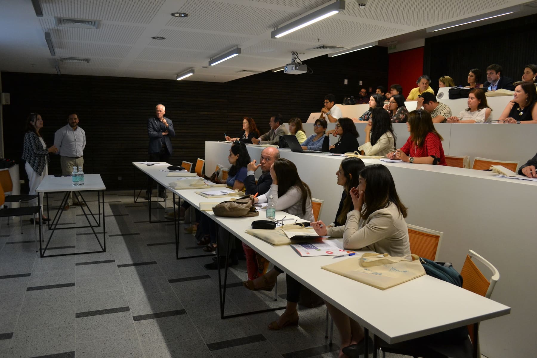Seminario “Nuevos desafíos para la formación de líderes del sistema escolar”