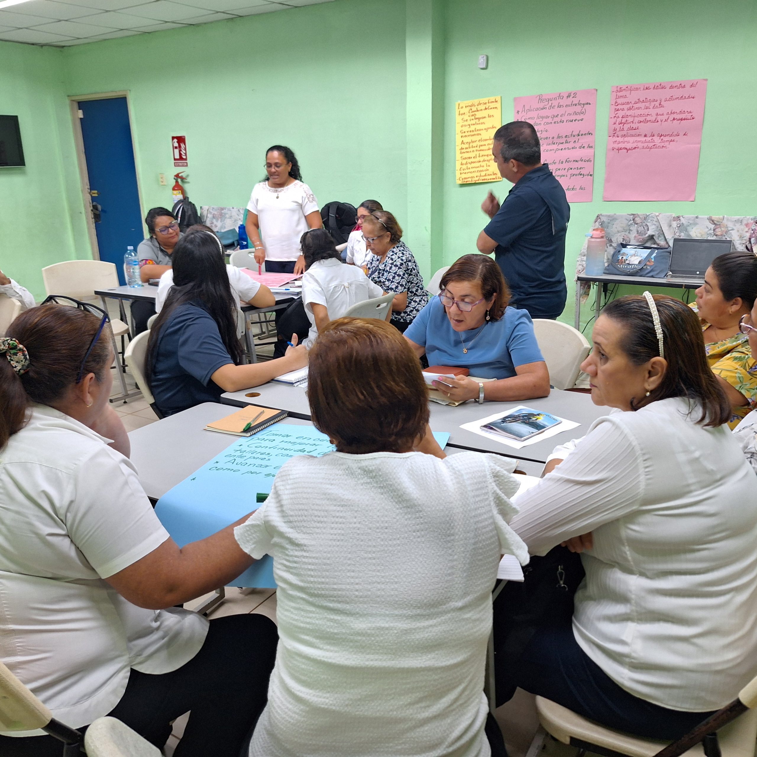 Líderes educativos de Panamá fortalecieron sus prácticas de acompañamiento para la mejora pedagógica