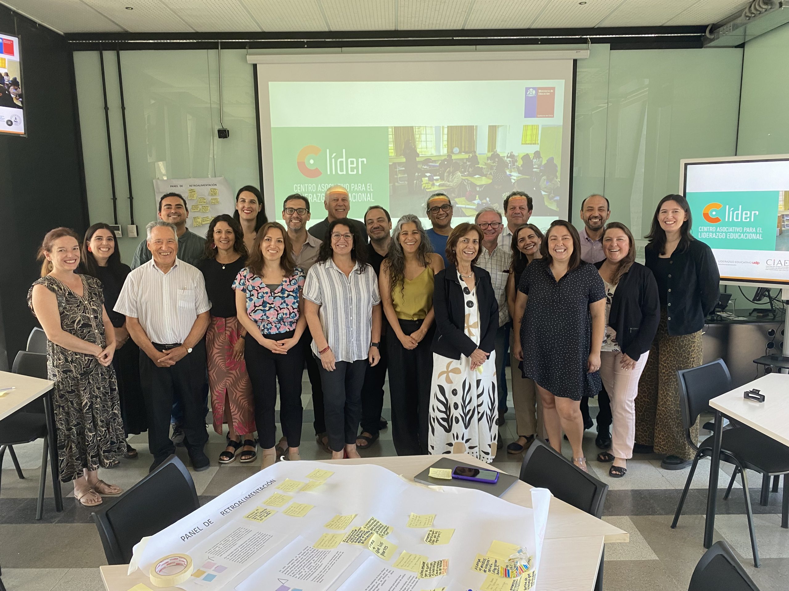 Carmen Montecinos, directora ejecutiva de C Líder y Líderes Educativos PUCV: “Para que los niños y las niñas tengan nuevas oportunidades educativas, nosotros tenemos que ofrecerle nuevas oportunidades de aprendizaje profesional a los líderes educativos”