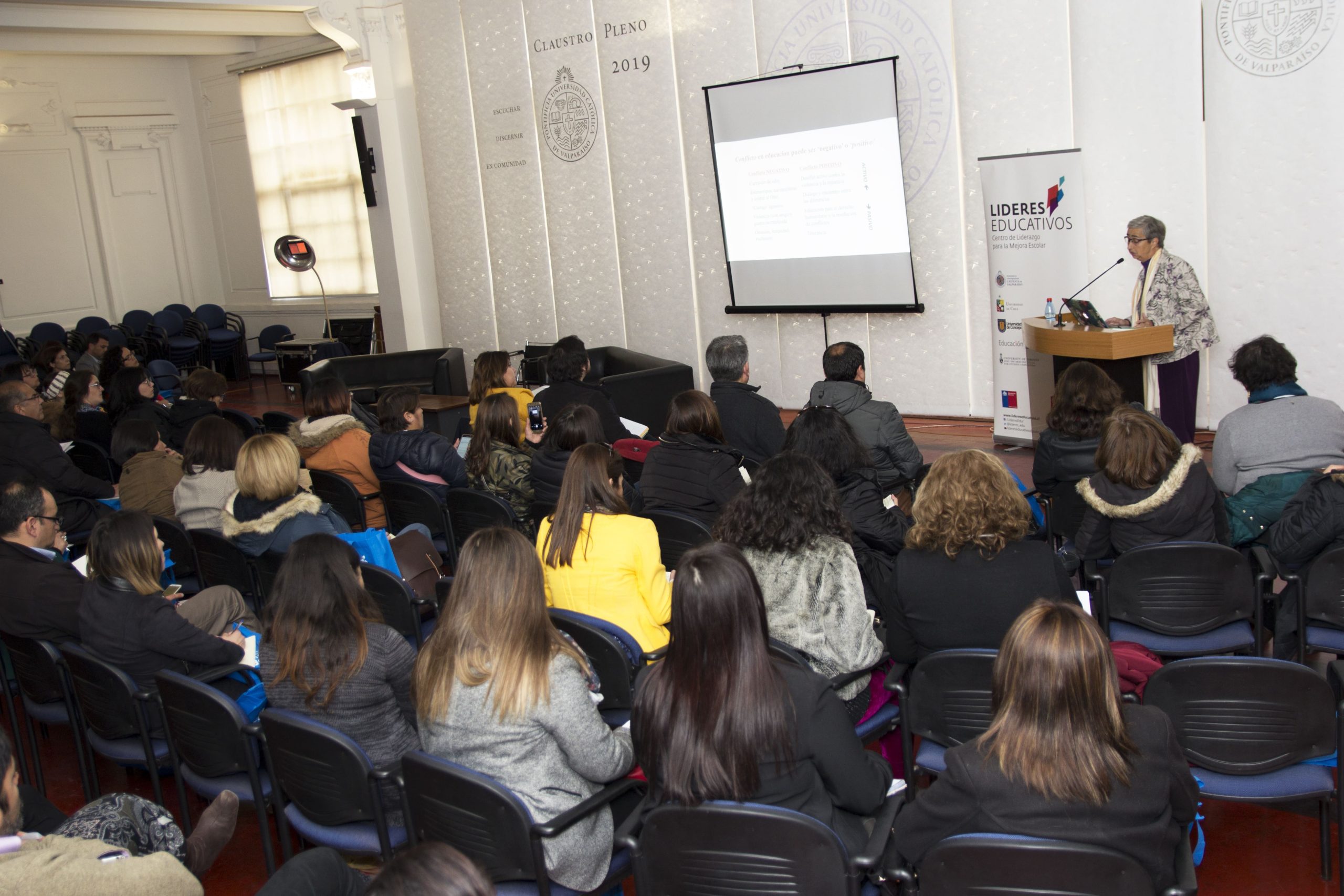 Conferencia Internacional “Democracia y Paz Duradera en los Centros Escolares”
