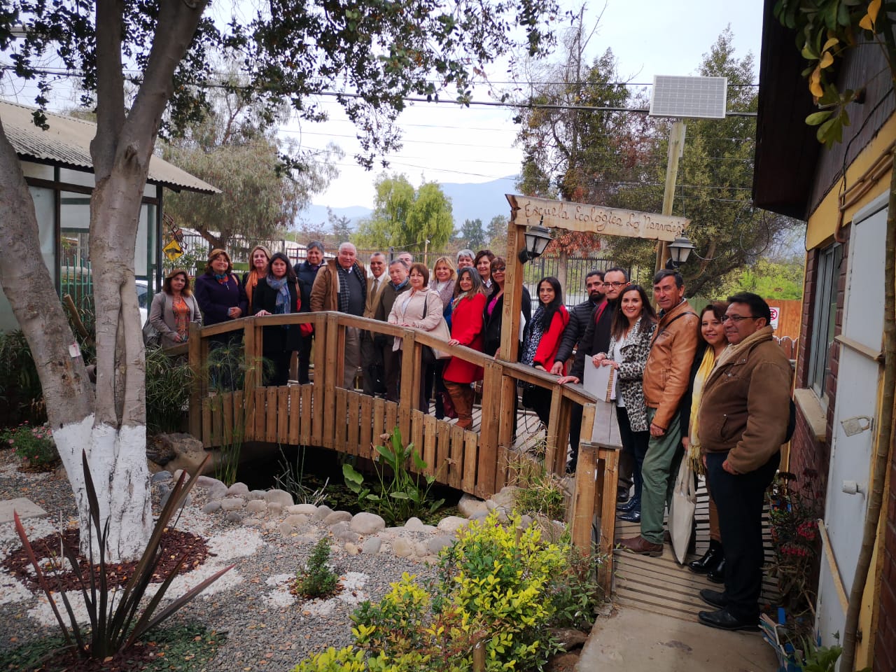 Participantes del programa de inducción de directores noveles de Líderes Educativos-PUCV realizan pasantías en centros escolares
