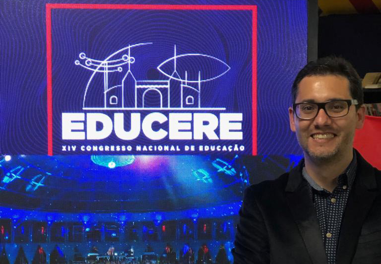 Profesional de Líderes Educativos expone en Brasil sobre políticas educacionales  y redes escolares en Chile