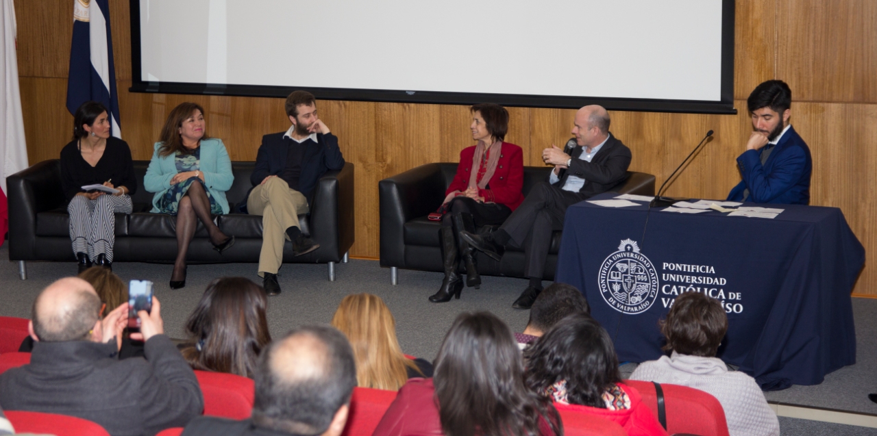 Streaming Seminario Internacional “Diseñando planes locales de Desarrollo Profesional Docente: Experiencias Innovadoras de Colaboración Sistema Escolar-Universidad”