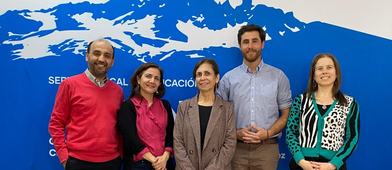 Equipos de establecimientos educacionales del SLEP Aysén fortalecen el uso de datos con formación de Líderes Educativos PUCV